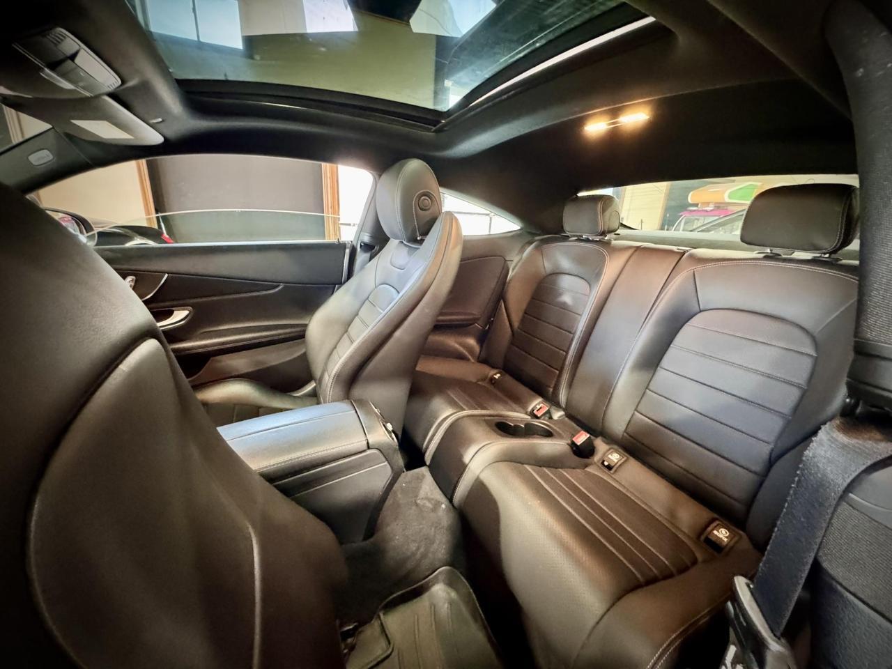 MERCEDES C300 *LOW MILLAGE*