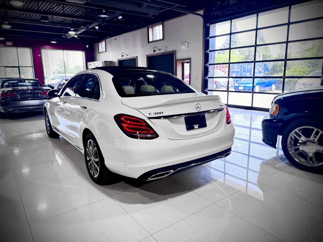 MERCEDES C300 *LOW MILLAGE*