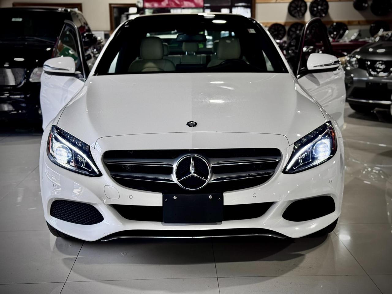MERCEDES C300 *LOW MILLAGE*